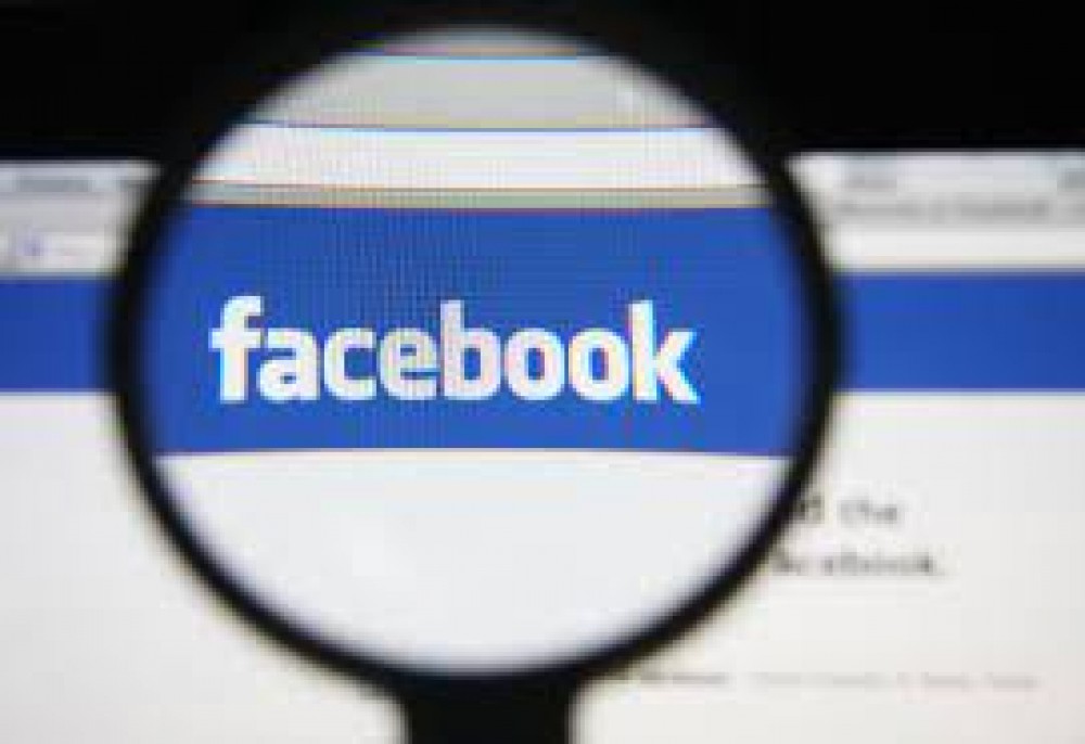 Legi mai dure pentru utilizatorii Facebook care nu sunt americani dar comentează politica din SUA